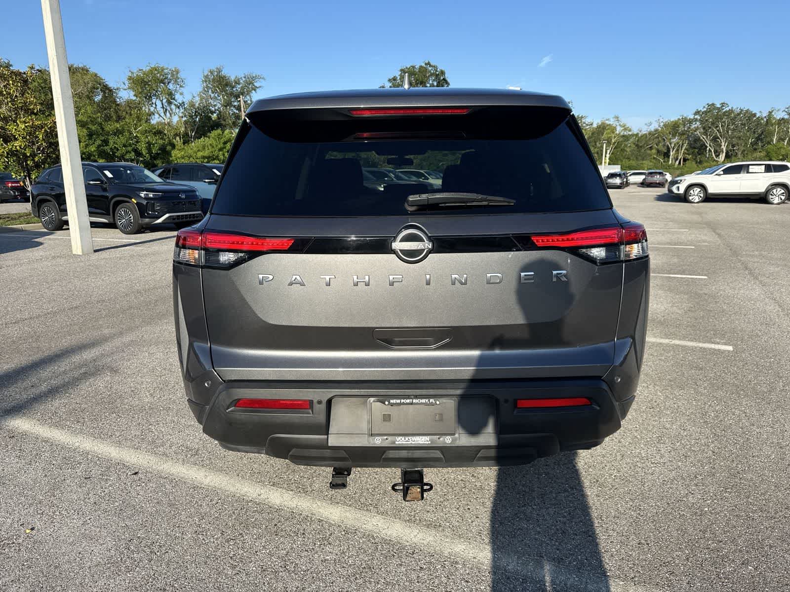 2022 Nissan Pathfinder S