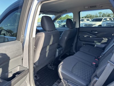 2022 Nissan Pathfinder S