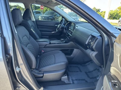 2022 Nissan Pathfinder S