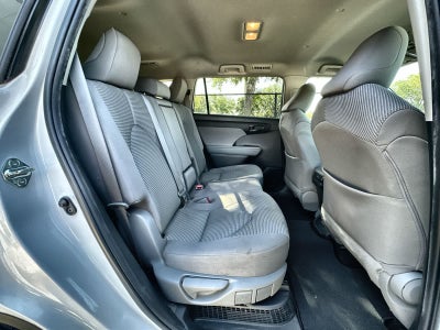 2022 Toyota Highlander Hybrid LE
