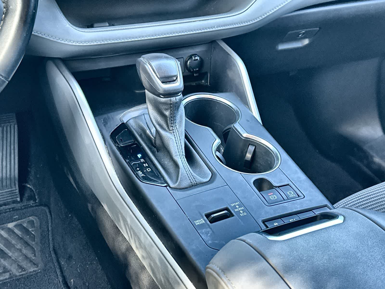 2022 Toyota Highlander Hybrid LE