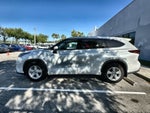 2022 Toyota Highlander Hybrid LE