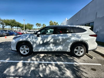 2022 Toyota Highlander Hybrid LE