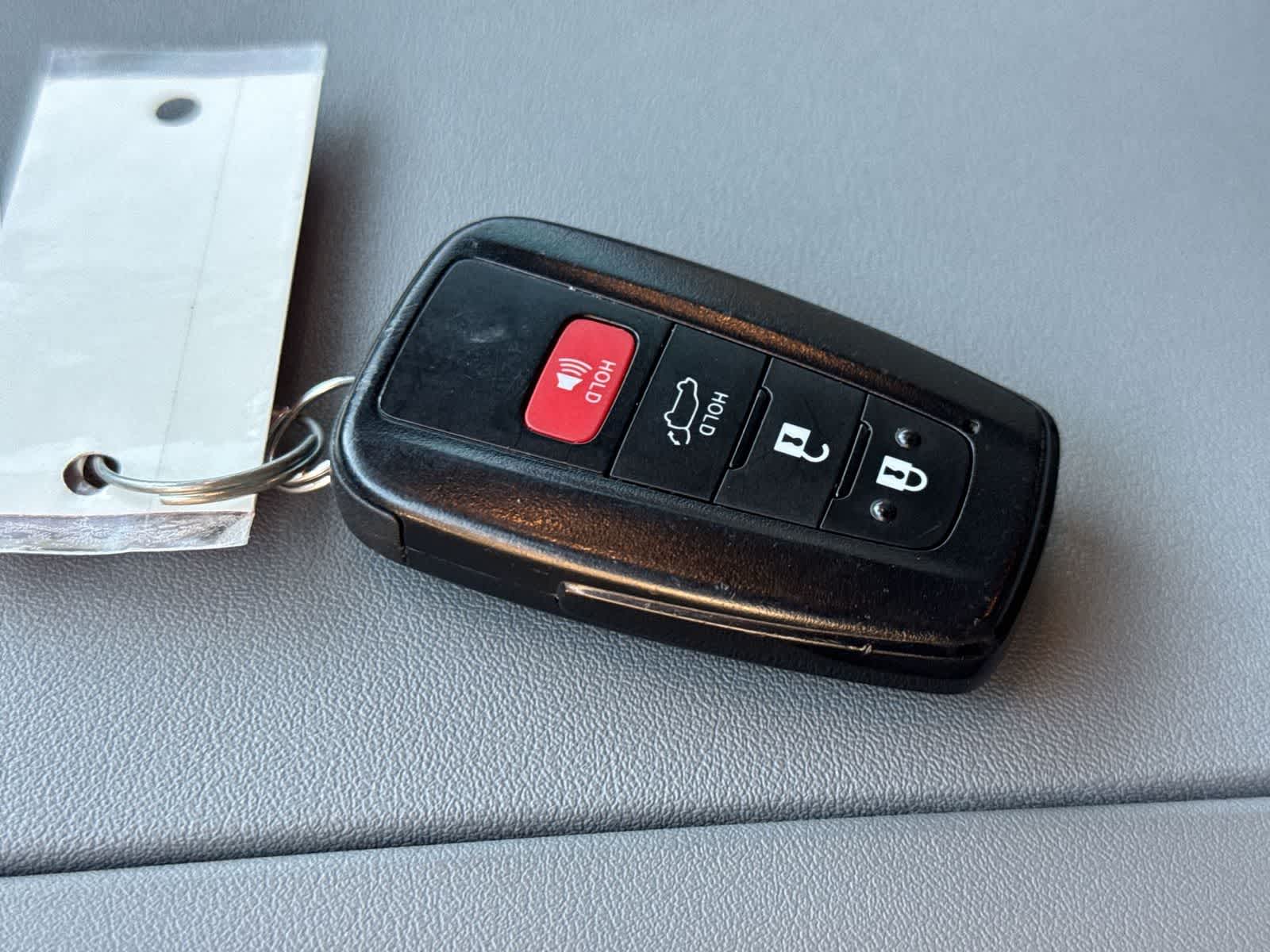 2022 Toyota Highlander Hybrid LE