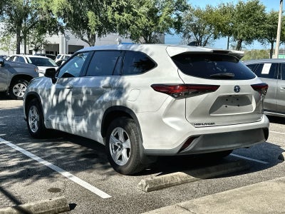 2022 Toyota Highlander Hybrid LE