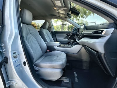 2022 Toyota Highlander Hybrid LE