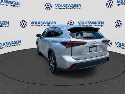 2025 Toyota Highlander XLE