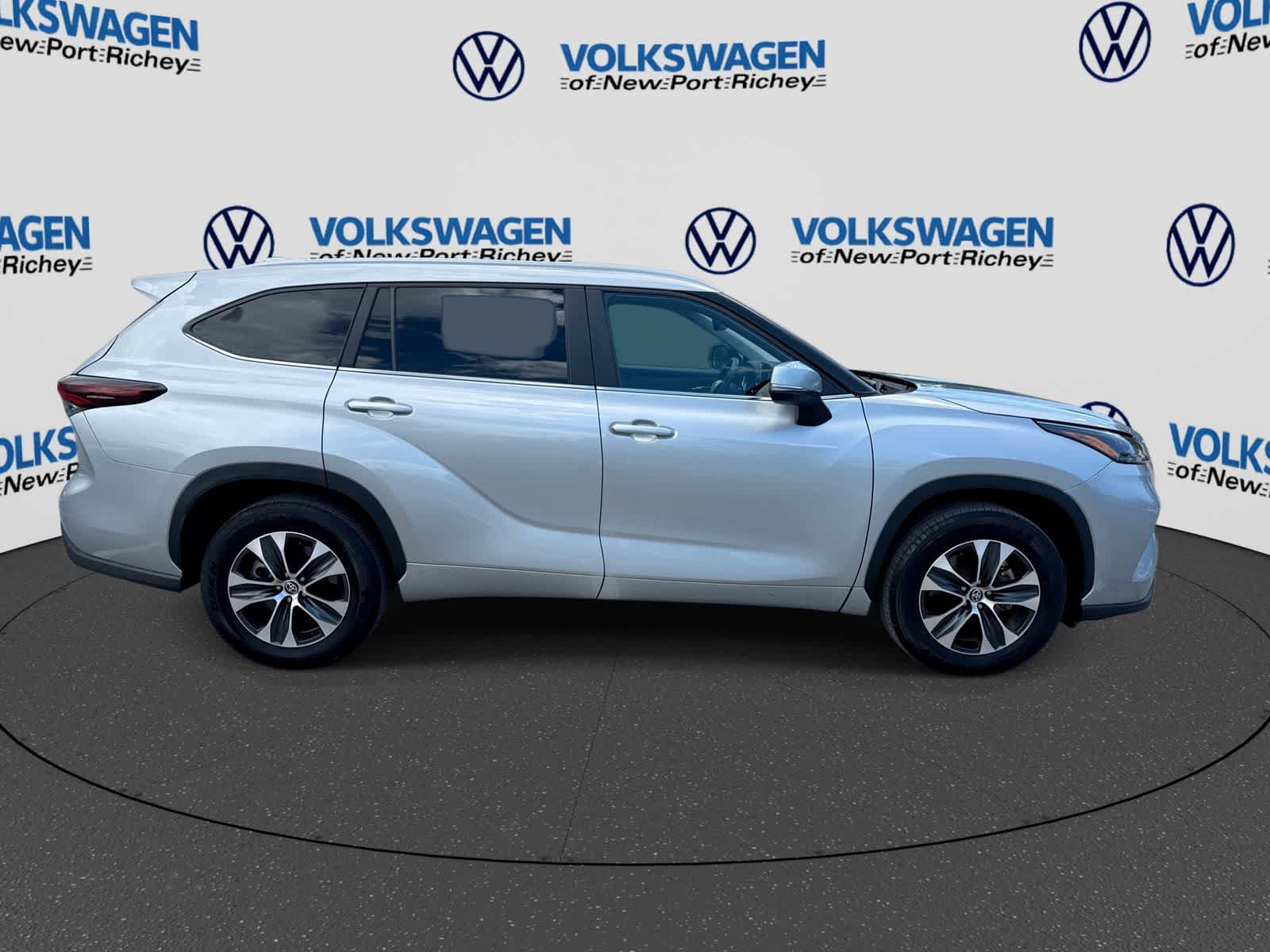2025 Toyota Highlander XLE