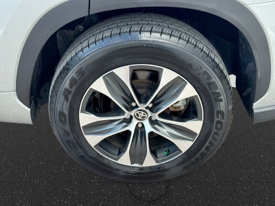 2025 Toyota Highlander XLE