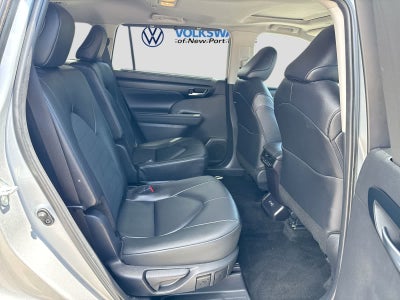2025 Toyota Highlander XLE