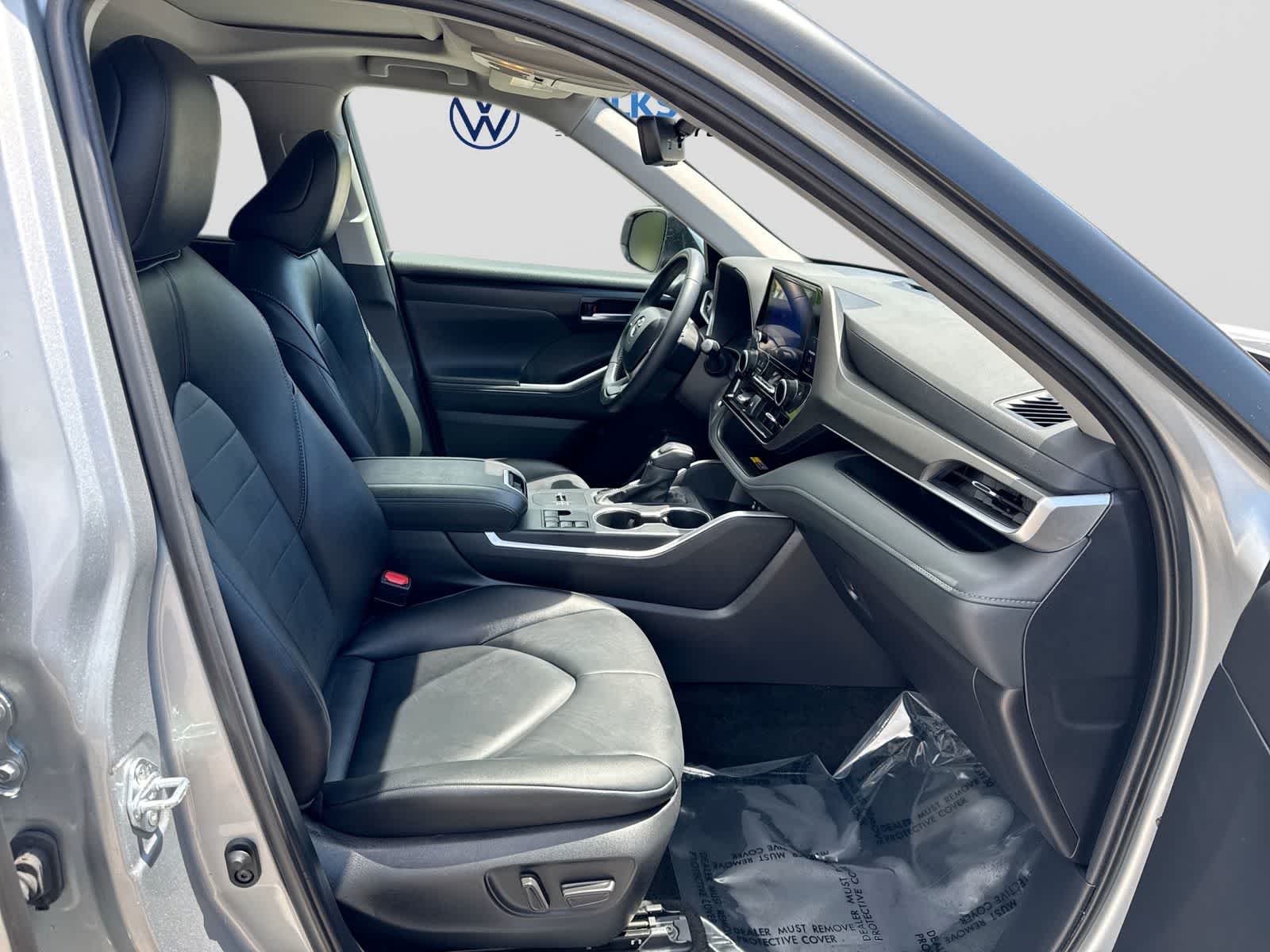 2025 Toyota Highlander XLE
