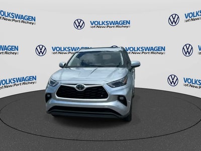 2025 Toyota Highlander XLE