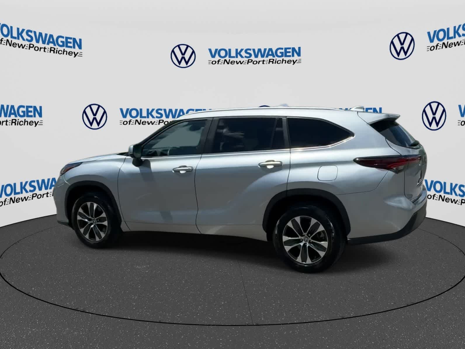 2025 Toyota Highlander XLE
