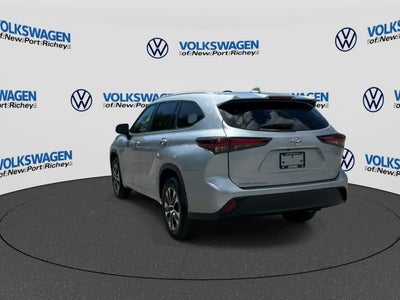 2025 Toyota Highlander XLE