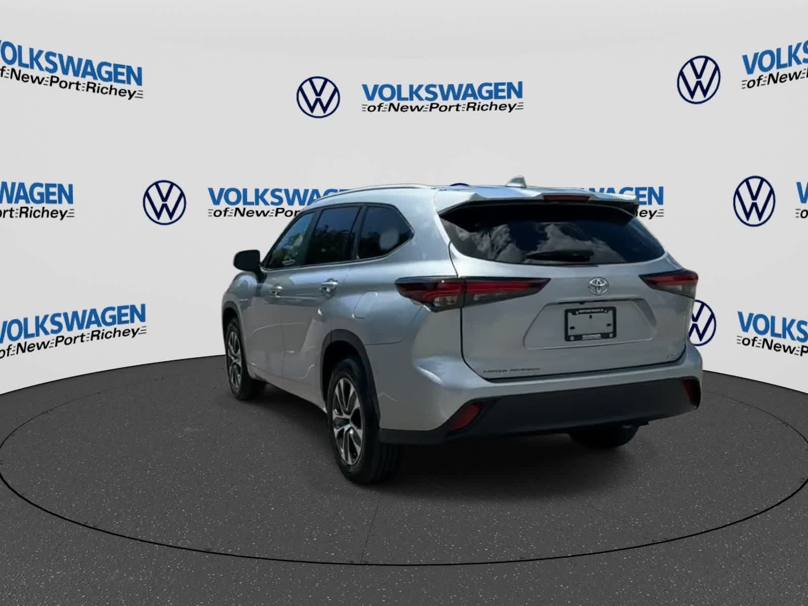 2025 Toyota Highlander XLE
