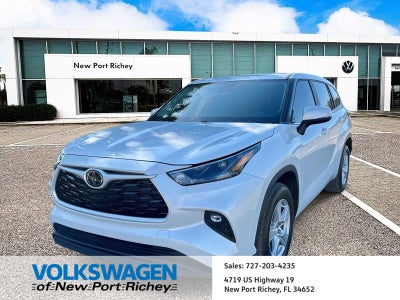 2024 Toyota Highlander LE