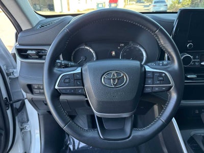 2024 Toyota Highlander LE