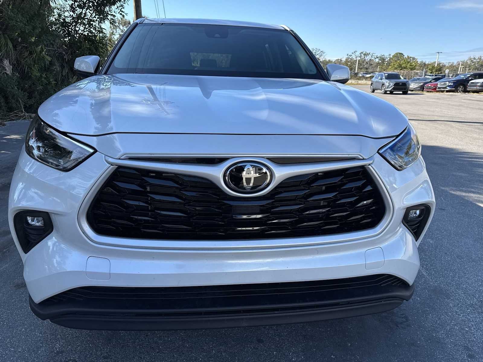 2024 Toyota Highlander LE