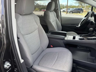 2023 Toyota Sienna LE