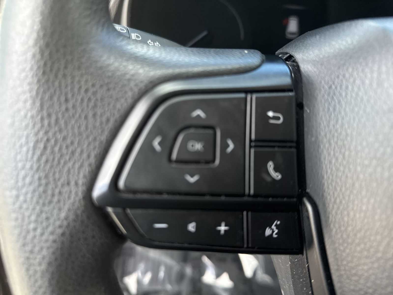 2023 Toyota Sienna LE