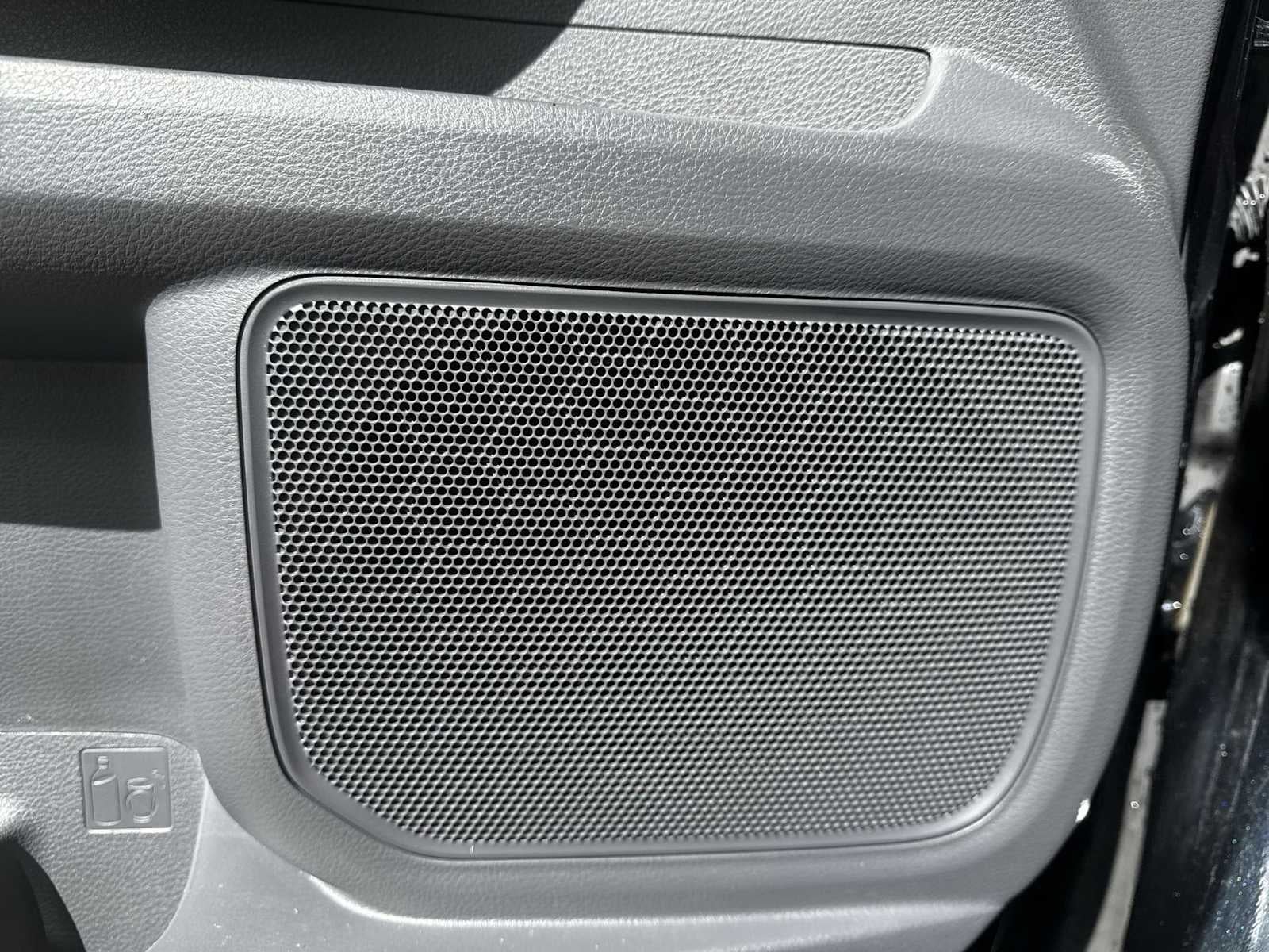 2023 Toyota Sienna LE