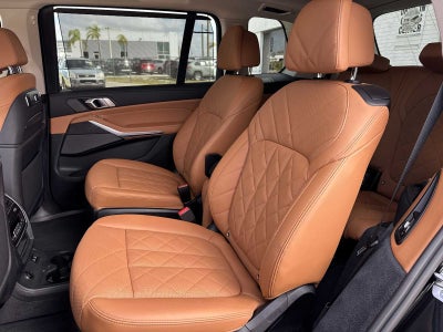 2023 BMW X7 xDrive40i