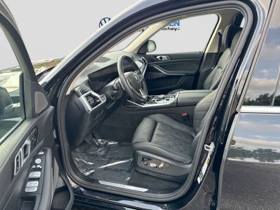 2025 BMW X7 xDrive40i