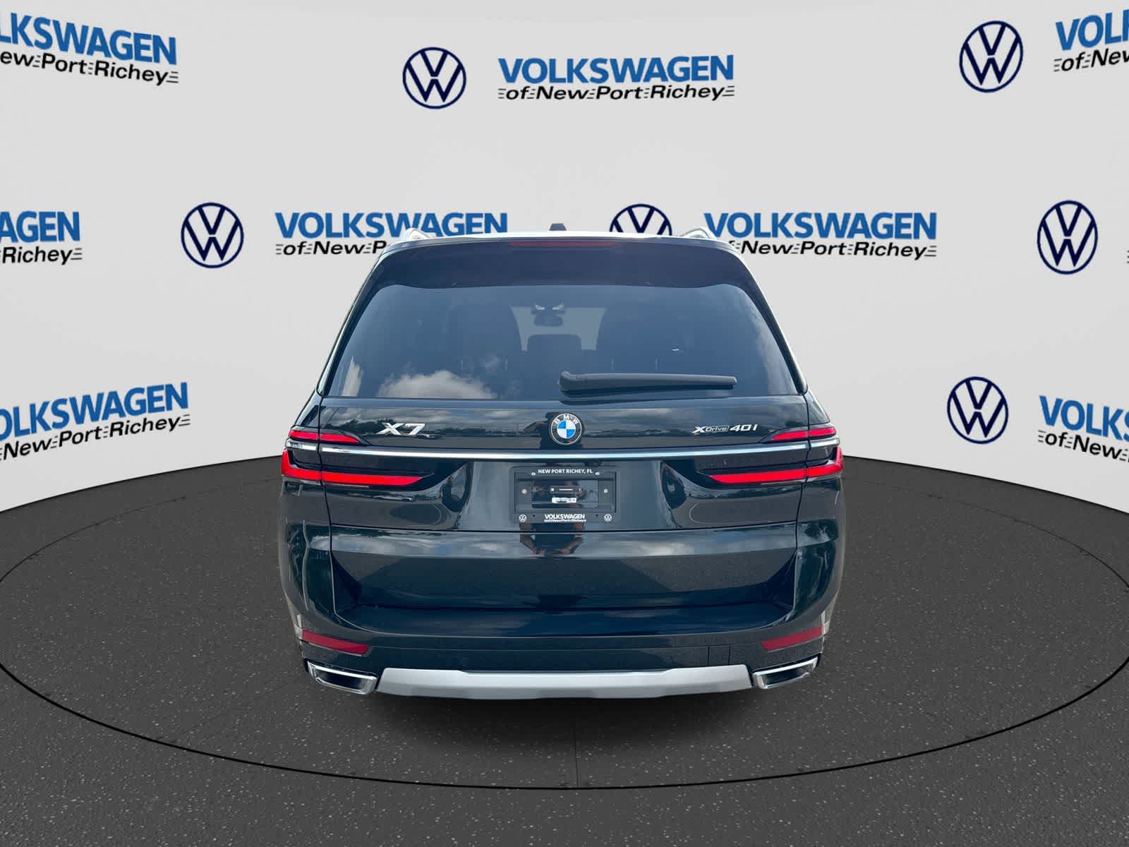 2025 BMW X7 xDrive40i