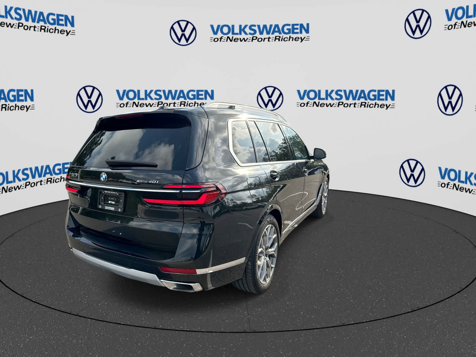 2025 BMW X7 xDrive40i