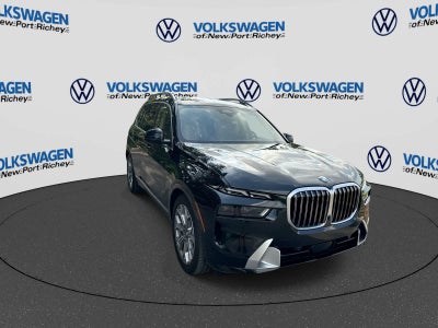 2025 BMW X7 xDrive40i