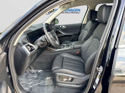 2025 BMW X7 xDrive40i