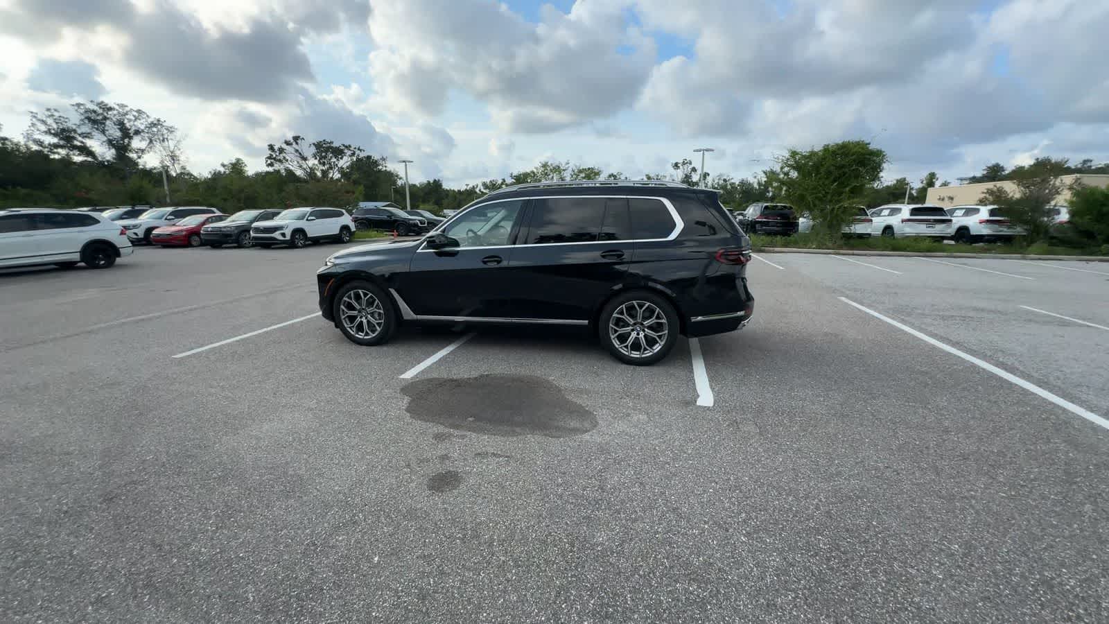 2025 BMW X7 xDrive40i