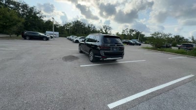 2025 BMW X7 xDrive40i