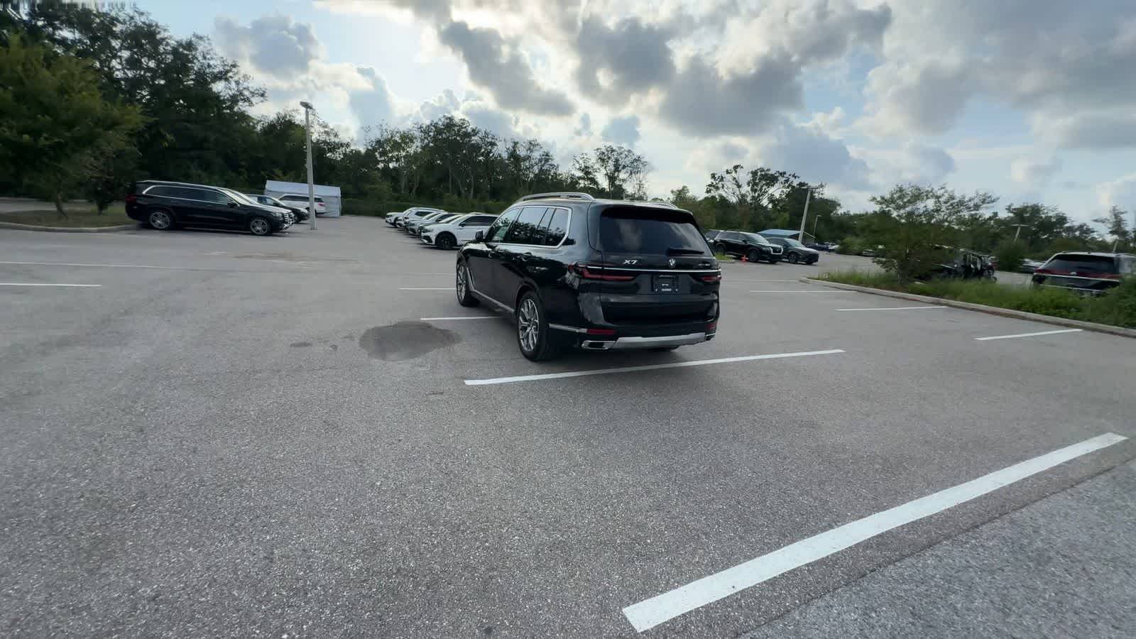 2025 BMW X7 xDrive40i