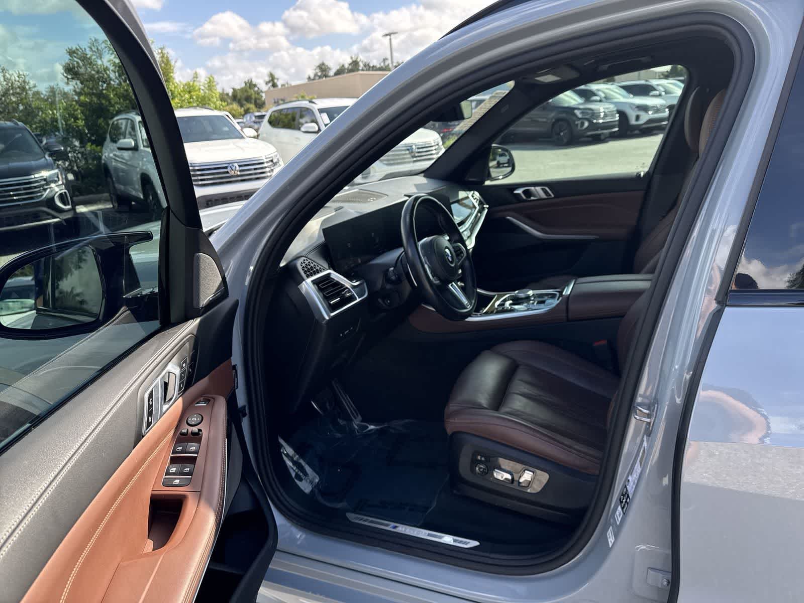 2024 BMW X5 M60i M60i