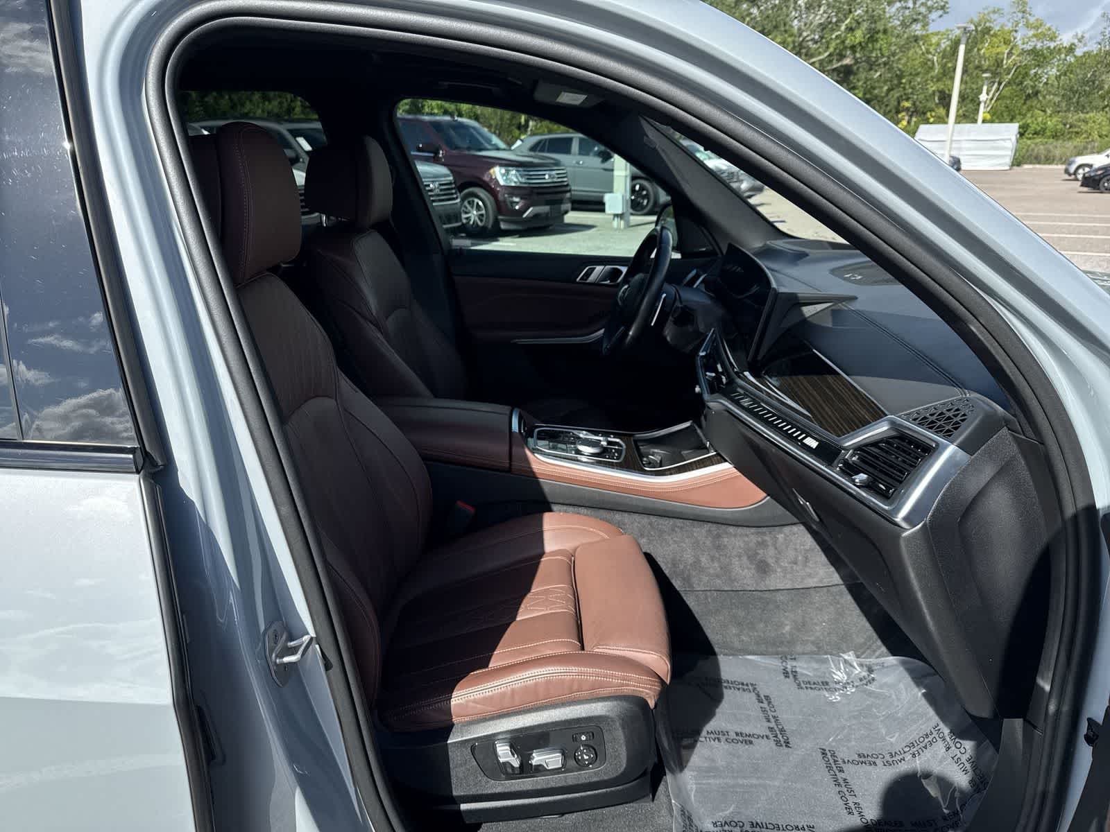 2024 BMW X5 M60i M60i
