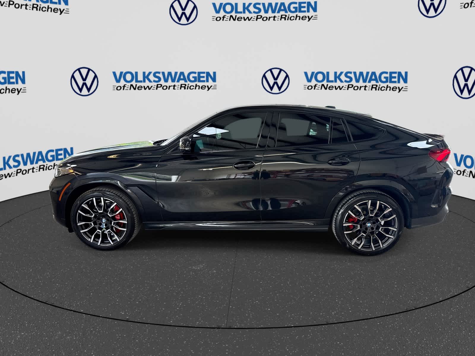 2025 BMW X6 xDrive40i xDrive40i