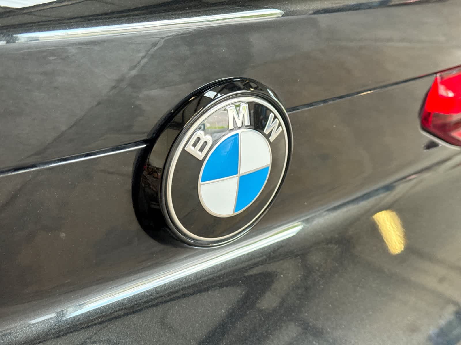 2025 BMW X6 xDrive40i xDrive40i