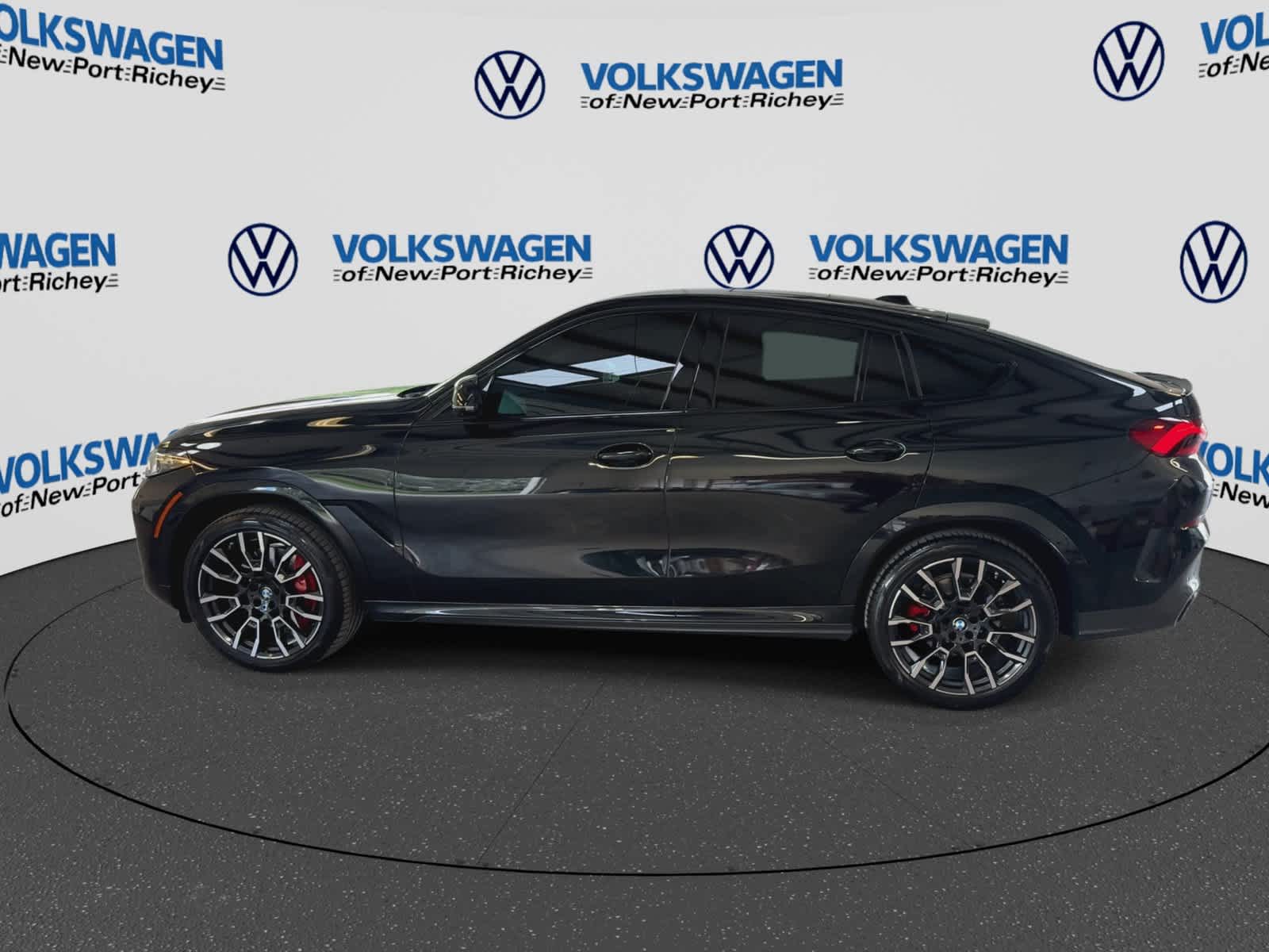 2025 BMW X6 xDrive40i xDrive40i