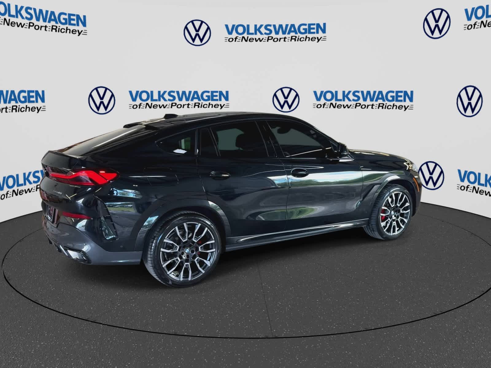 2025 BMW X6 xDrive40i xDrive40i