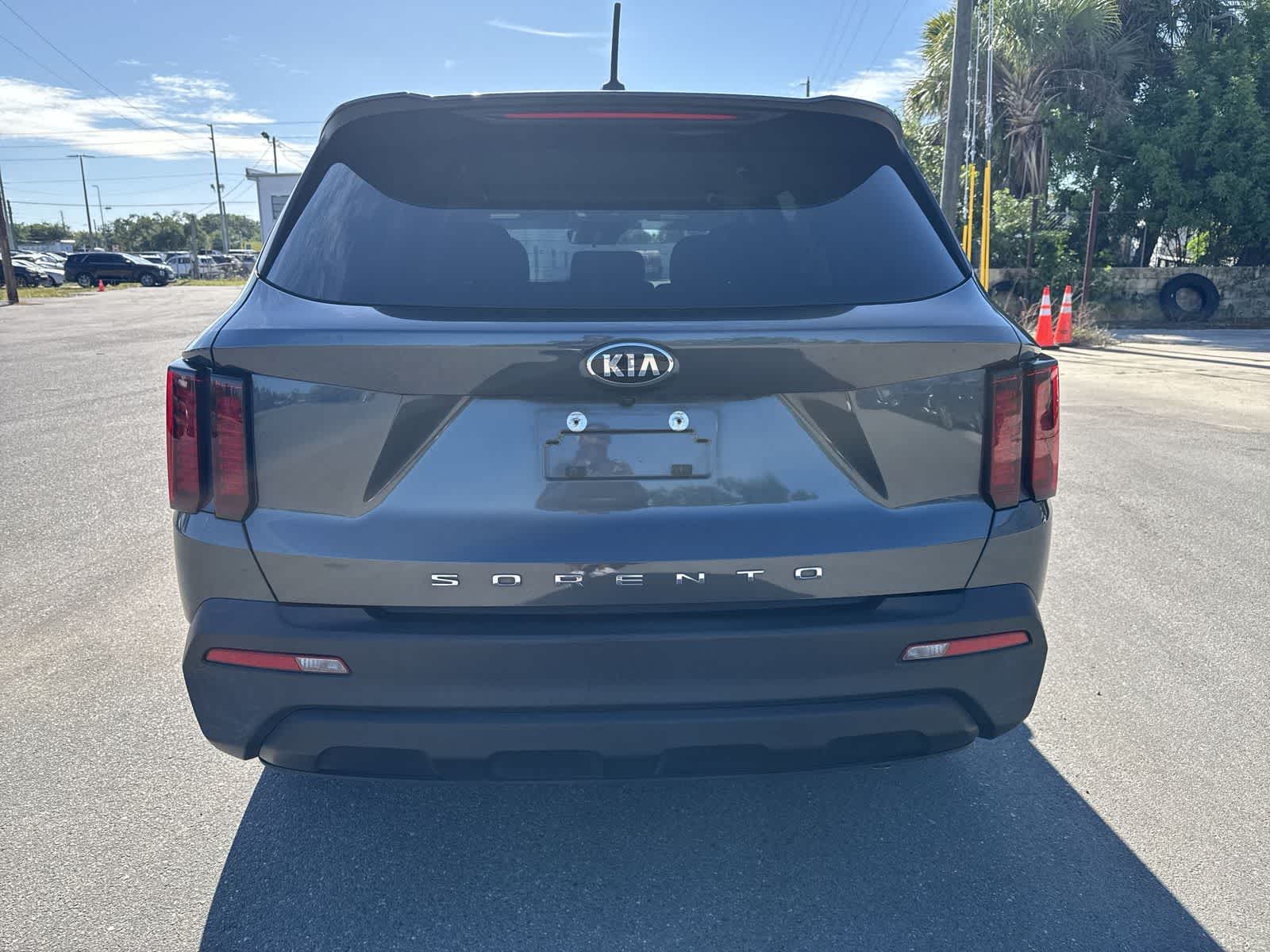 2021 Kia Sorento LX
