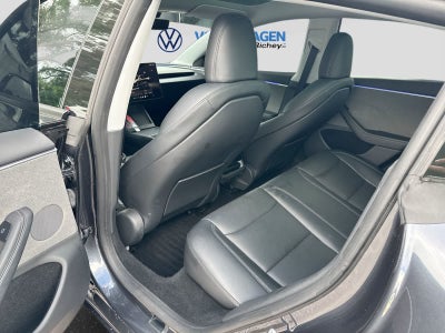 2025 Tesla Model 3 Base