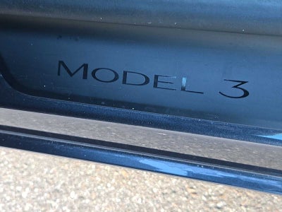 2025 Tesla Model 3 Base