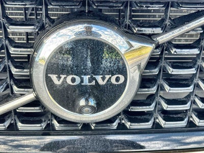 2023 Volvo S60 Recharge Plug-In Hybrid Plus Dark Theme