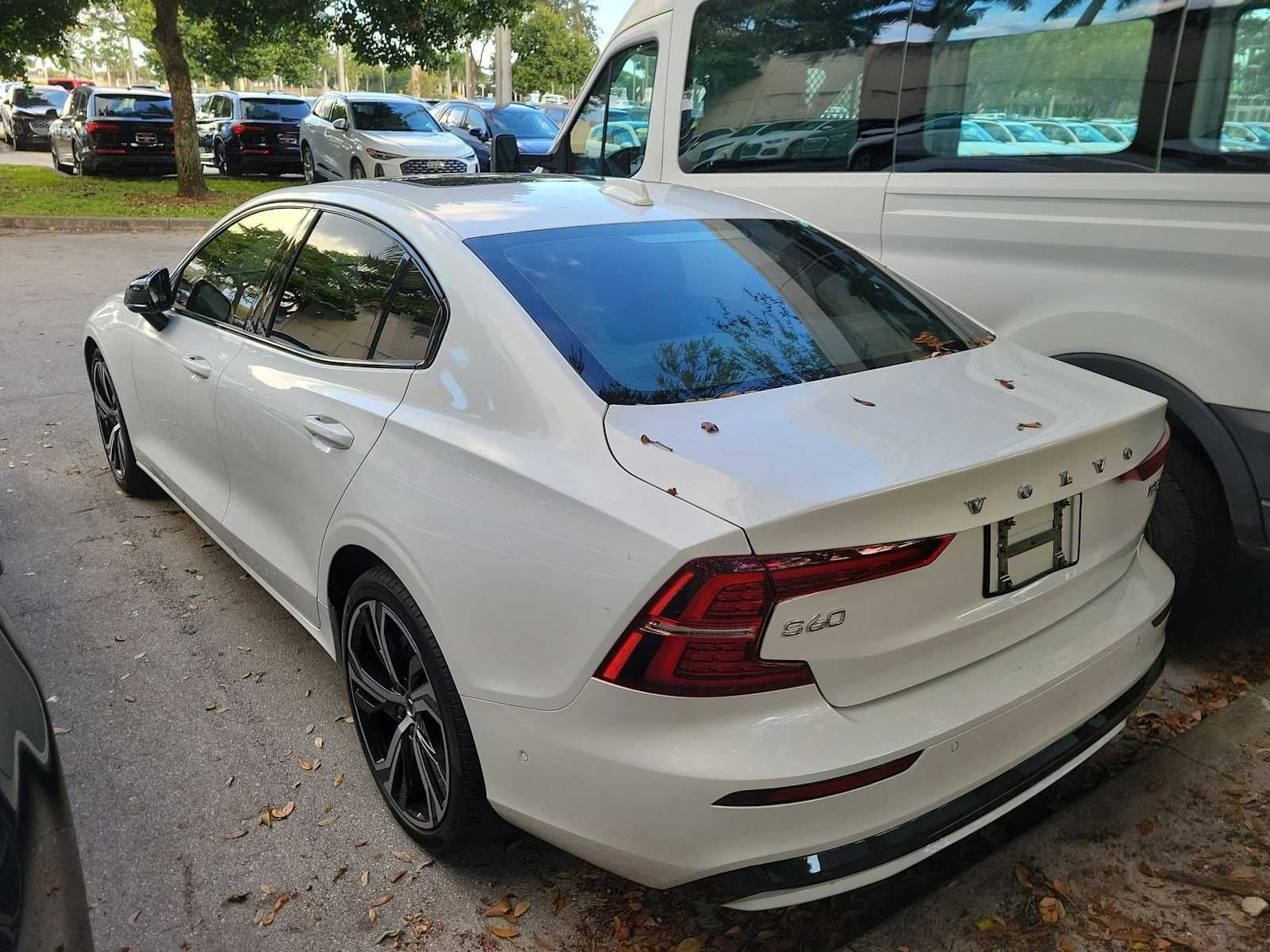 2023 Volvo S60 Ultimate Dark Theme