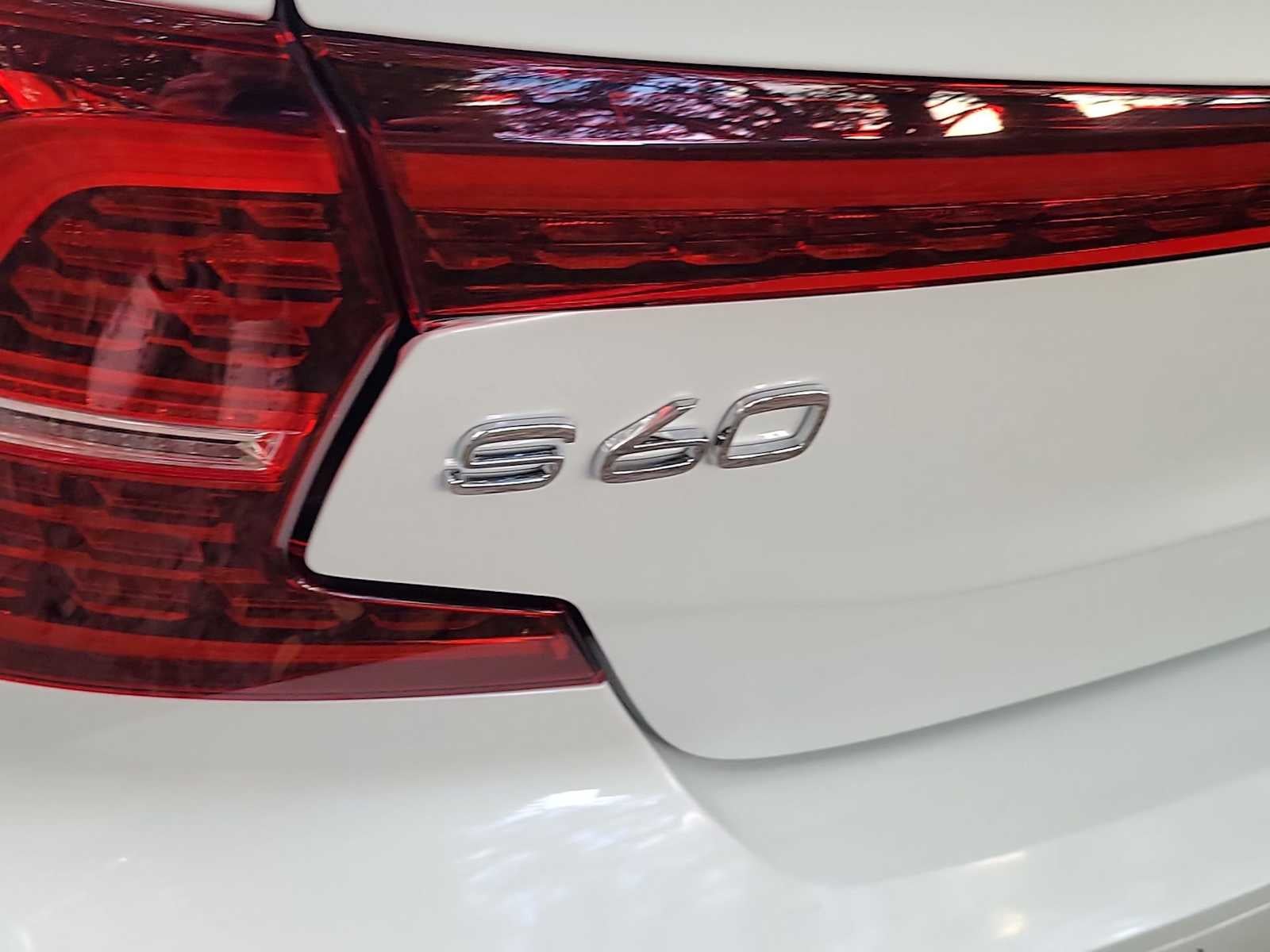 2023 Volvo S60 Ultimate Dark Theme