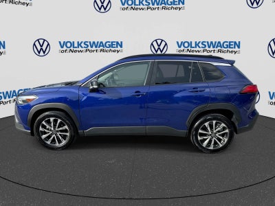 2025 Toyota Corolla Cross XLE