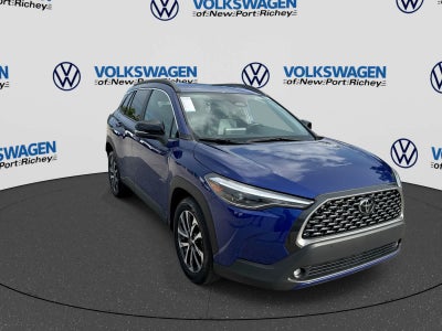 2025 Toyota Corolla Cross XLE