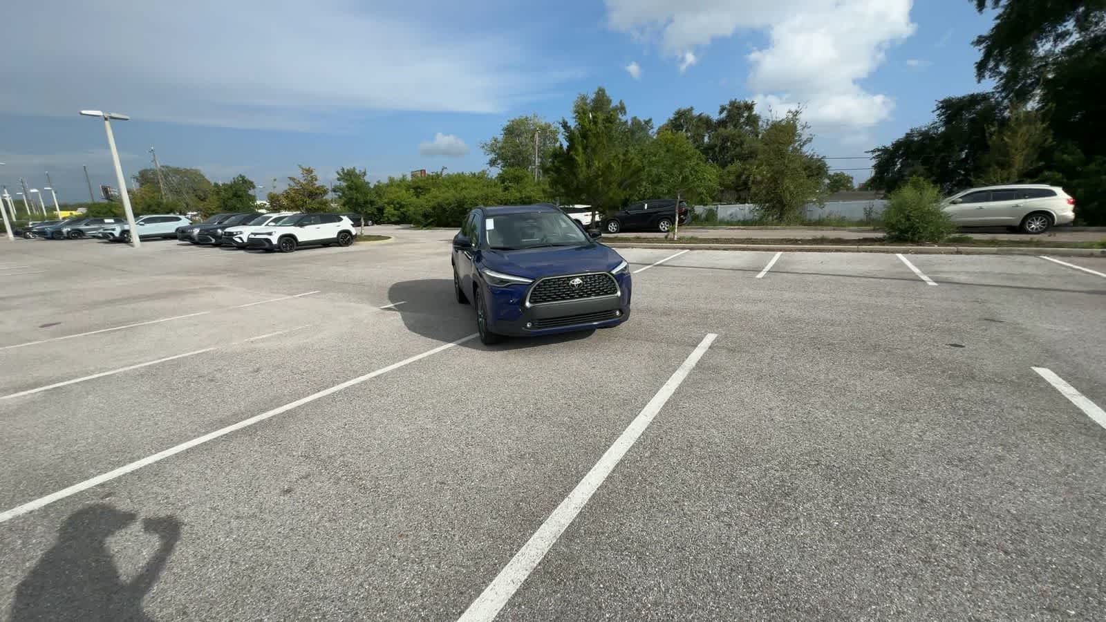 2025 Toyota Corolla Cross XLE