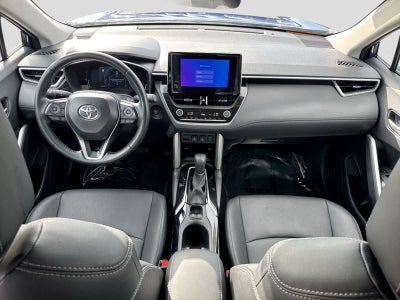 2025 Toyota Corolla Cross XLE